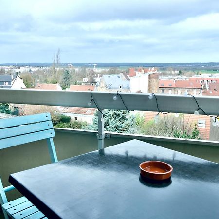 Appart'Hotel Versailles Saint Cyr L'Ecole - Gare Sncf A 100M Et Parking Prive Εξωτερικό φωτογραφία