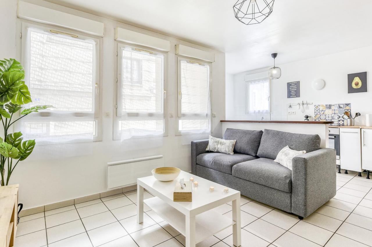 Appart'Hotel Versailles Saint Cyr L'Ecole - Gare Sncf A 100M Et Parking Prive Εξωτερικό φωτογραφία