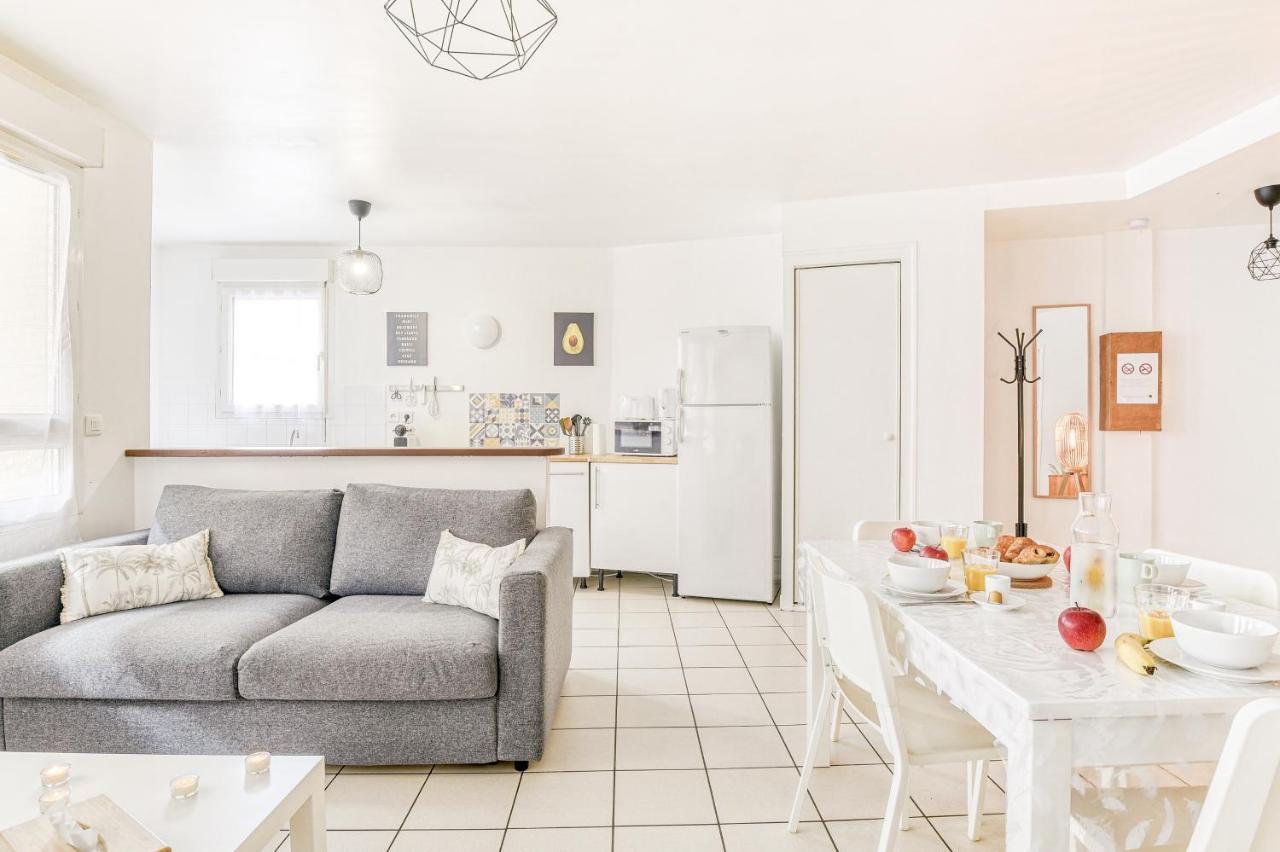 Appart'Hotel Versailles Saint Cyr L'Ecole - Gare Sncf A 100M Et Parking Prive Εξωτερικό φωτογραφία