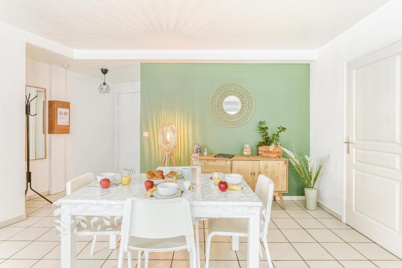 Appart'Hotel Versailles Saint Cyr L'Ecole - Gare Sncf A 100M Et Parking Prive Εξωτερικό φωτογραφία