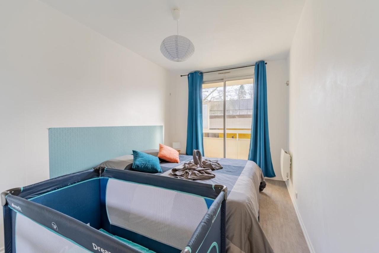 Appart'Hotel Versailles Saint Cyr L'Ecole - Gare Sncf A 100M Et Parking Prive Εξωτερικό φωτογραφία