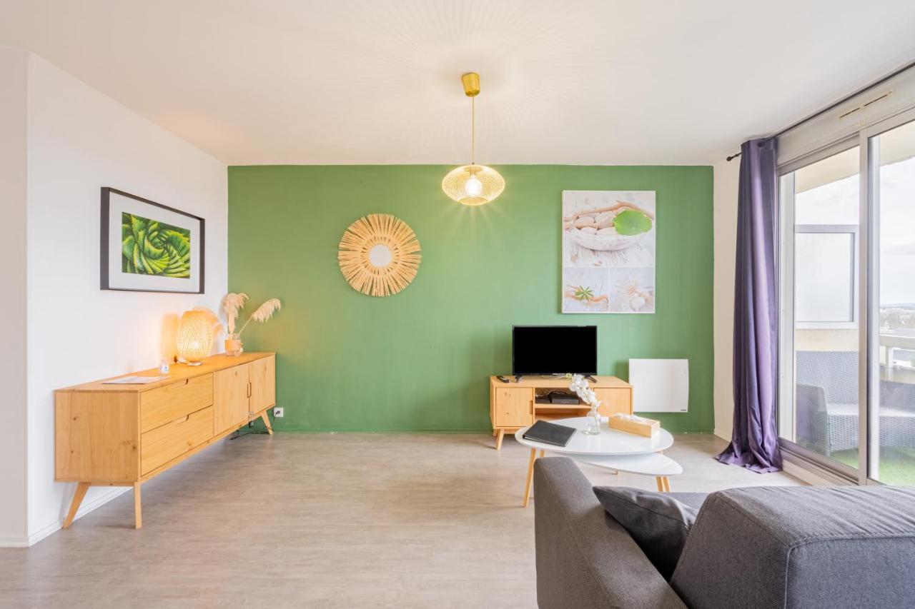 Appart'Hotel Versailles Saint Cyr L'Ecole - Gare Sncf A 100M Et Parking Prive Εξωτερικό φωτογραφία