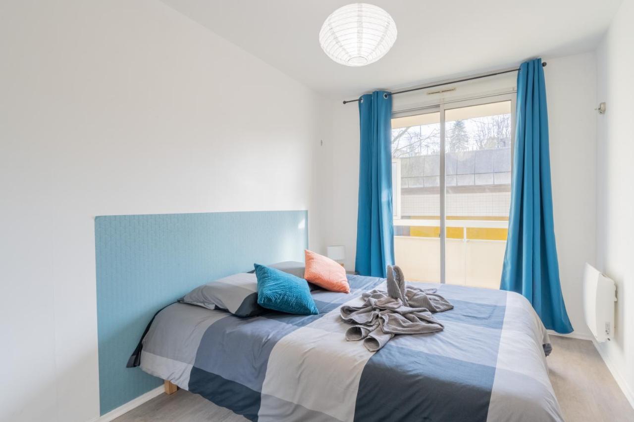 Appart'Hotel Versailles Saint Cyr L'Ecole - Gare Sncf A 100M Et Parking Prive Εξωτερικό φωτογραφία